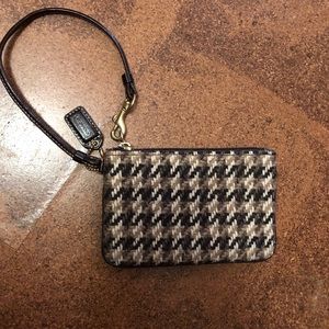 Authentic Coach Houndstooth Wristlet